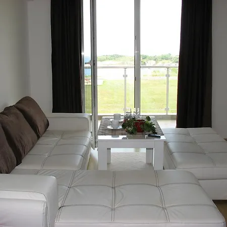 Апартамент Two-bedroom Donika *