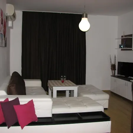 Апартамент Two-bedroom Donika *