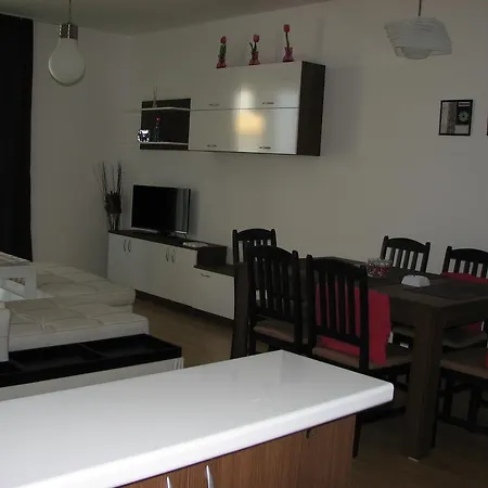 شقة Two-bedroom Donika *